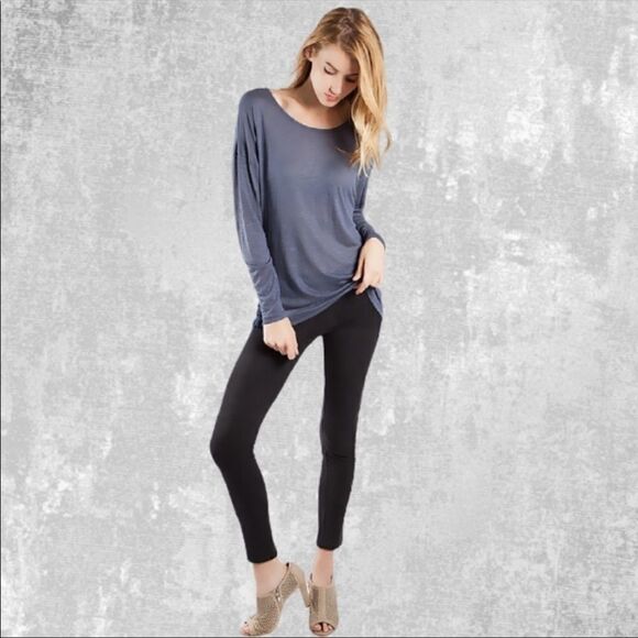 Long Sleeve Open Lace Back Top Size L - Picture 2 of 5